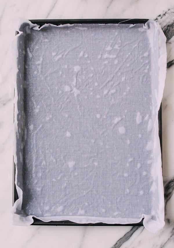 Pan lined with clean cloth, cwww5.fioekdjsdas.cf