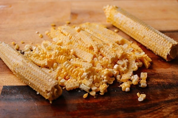 Cutting corn kernels off cob, cwww5.fioekdjsdas.cf