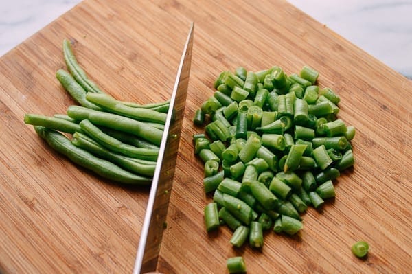 Chopping green beans, cwww5.fioekdjsdas.cf
