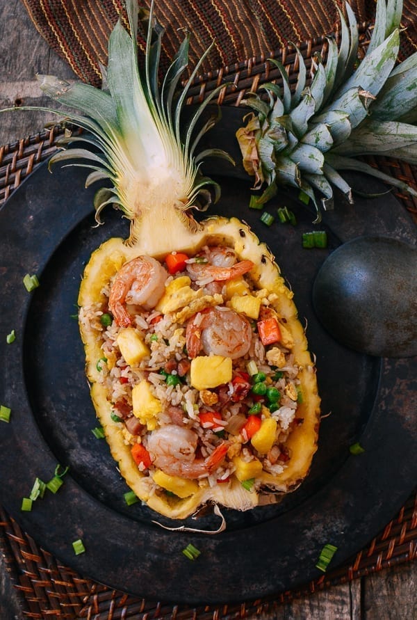 Pineapple fried rice served in a hollowed out pineapple, cwww5.fioekdjsdas.cf