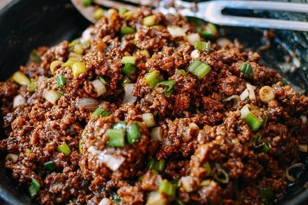 Chopped scallions mixed into the filling, cwww5.fioekdjsdas.cf