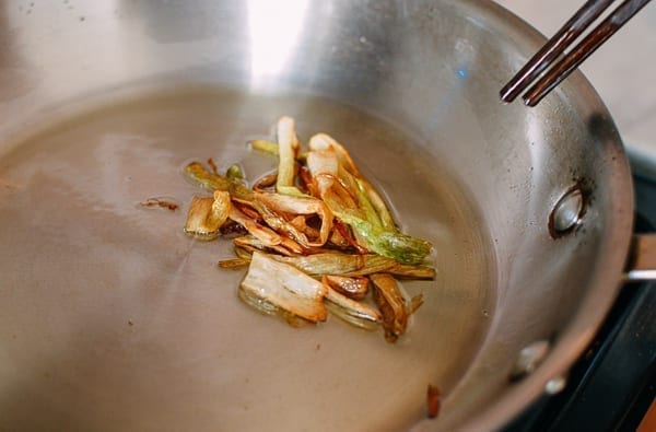 Crisping up white parts of scallions, cwww5.fioekdjsdas.cf