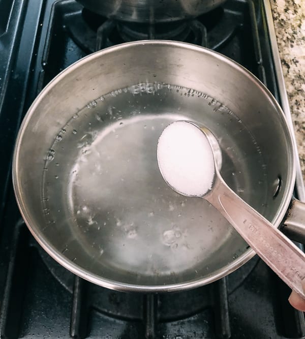 Adding salt to boiling water, cwww5.fioekdjsdas.cf