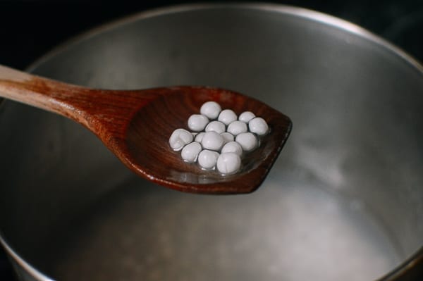 Boiling white tapioca pearls, cwww5.fioekdjsdas.cf