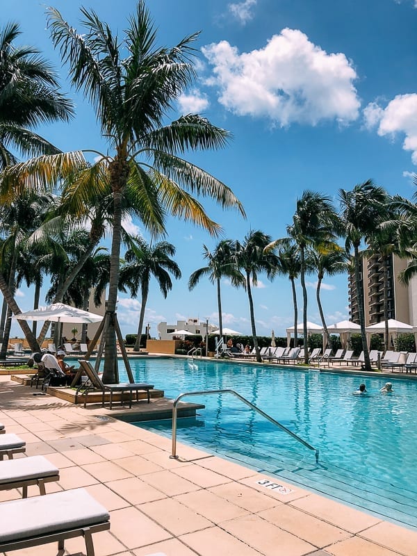 Four Seasons Miami Pool, cwww5.fioekdjsdas.cf