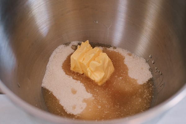 Oil, butter, and sugar in bowl of mixer, cwww5.fioekdjsdas.cf