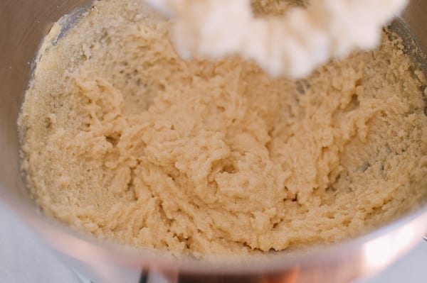 Creaming together oil, butter, and sugar, cwww5.fioekdjsdas.cf