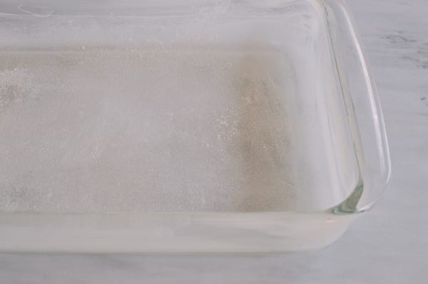 greased and floured 13x9 inch pan, cwww5.fioekdjsdas.cf