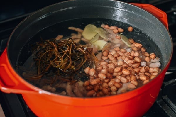 Chicken feet, seaweed, ginger, peanuts, cwww5.fioekdjsdas.cf
