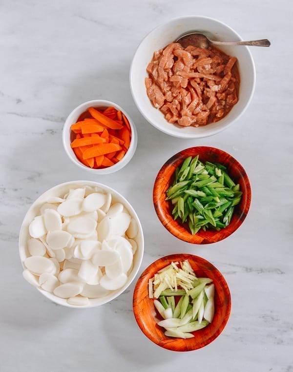 Rice cakes, carrots, scallions, ginger, and marinated pork, cwww5.fioekdjsdas.cf