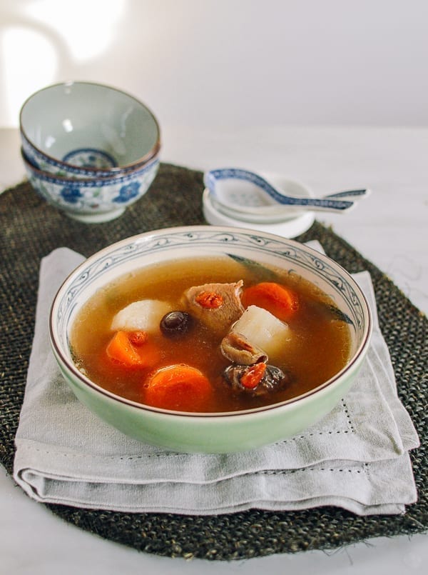 Cantonese Pork Soup with Carrots & Chinese Yam