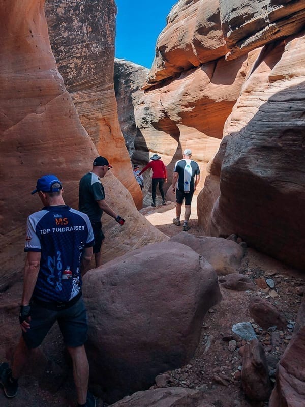 walking through Holeman Slot canyon - Moab Utah by cwww5.fioekdjsdas.cf