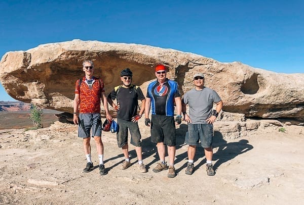 White Rim Trail team photo by cwww5.fioekdjsdas.cf