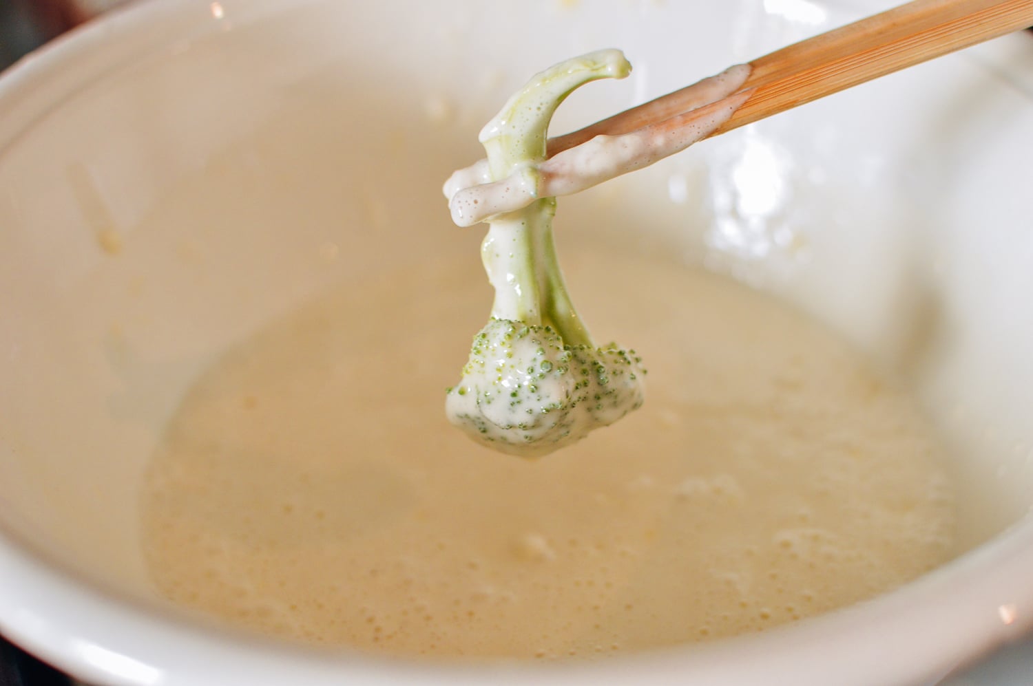 Dipping broccoli into tempura batter, cwww5.fioekdjsdas.cf