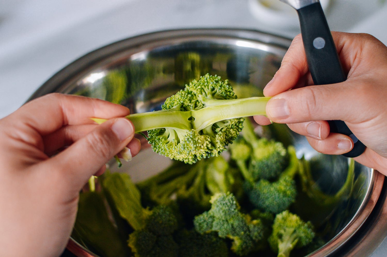 Breaking apart broccoli florets, cwww5.fioekdjsdas.cf