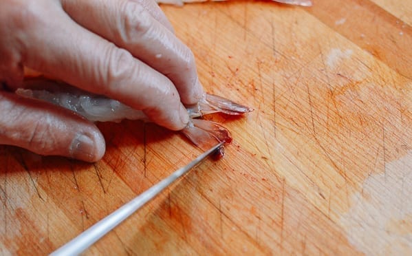 Scraping shrimp tail, cwww5.fioekdjsdas.cf