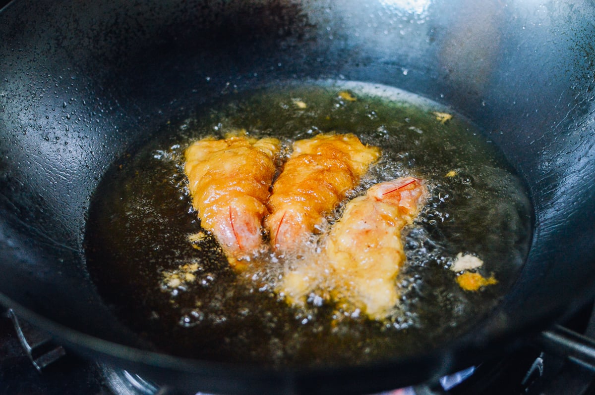 Frying fantail shrimp, cwww5.fioekdjsdas.cf