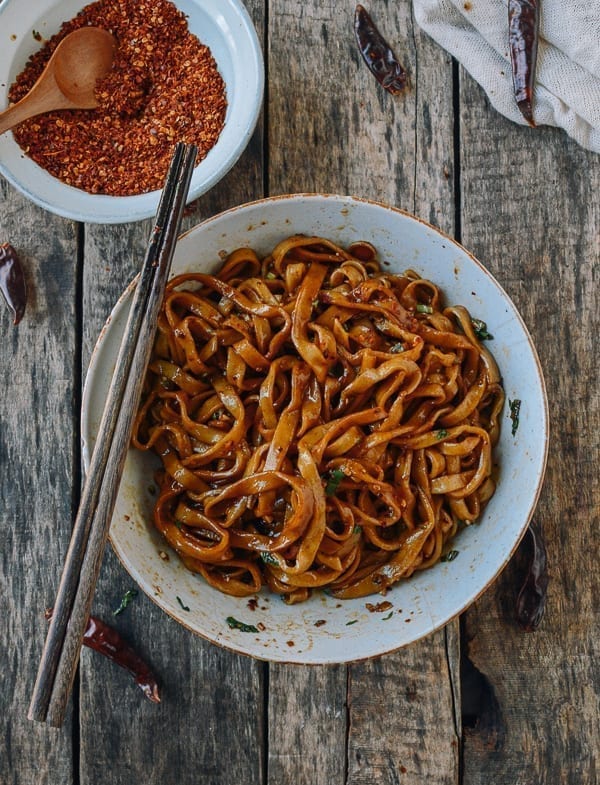 Bowl of homemade noodles mixed with sauce, cwww5.fioekdjsdas.cf