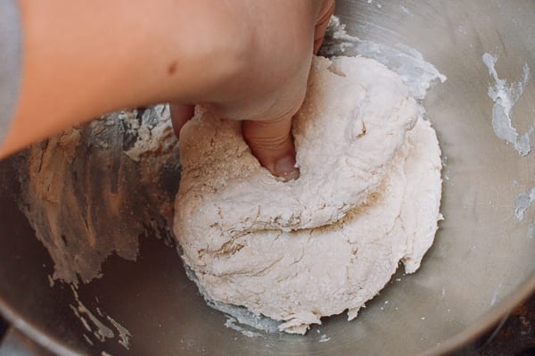 Pushing dough together with hands, cwww5.fioekdjsdas.cf