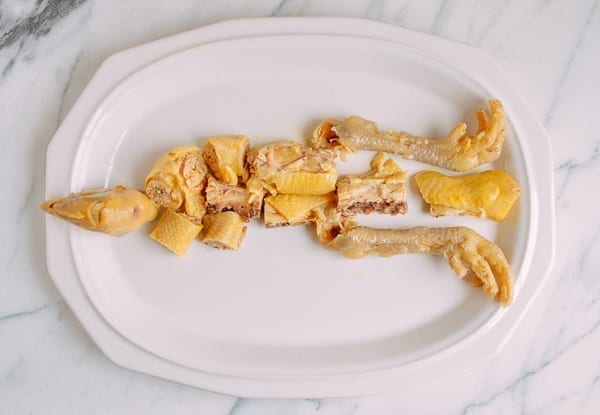 Arranging chicken on platter Chinese-style, cwww5.fioekdjsdas.cf