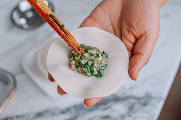 Adding a tablespoon of filling to dumpling wrapper, cwww5.fioekdjsdas.cf