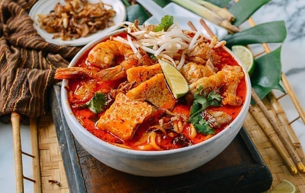 Bowl of spicy curry laksa, cwww5.fioekdjsdas.cf