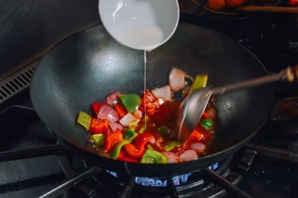 Thickening sweet and sour sauce with cornstarch, cwww5.fioekdjsdas.cf