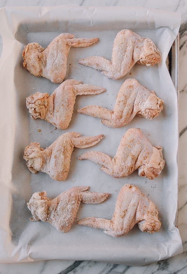 Wings laid out on parchment paper, cwww5.fioekdjsdas.cf