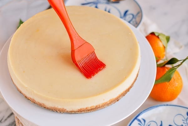 Brushing syrup on cake, cwww5.fioekdjsdas.cf