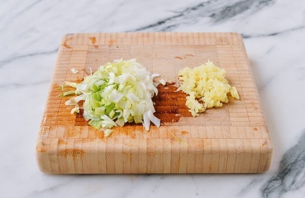 Finely chopped scallions, cwww5.fioekdjsdas.cf