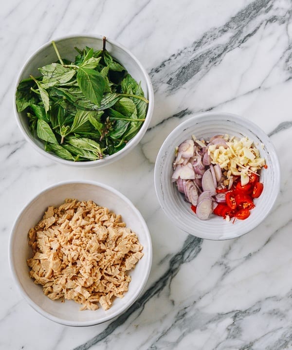 Thai Basil, Seitan, Shallots, Garlic, and Chilies, cwww5.fioekdjsdas.cf