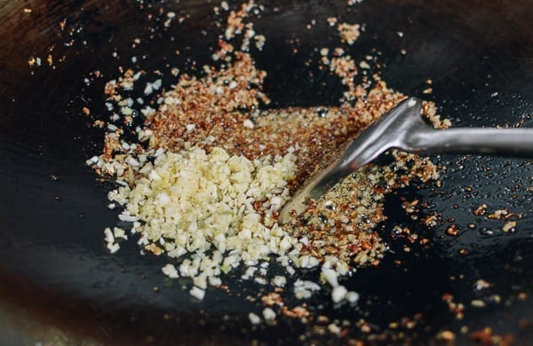 Adding chopped garlic, cwww5.fioekdjsdas.cf