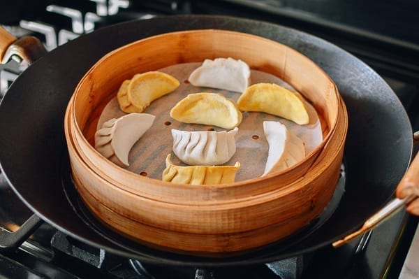 Dumplings in bamboo steamer, cwww5.fioekdjsdas.cf