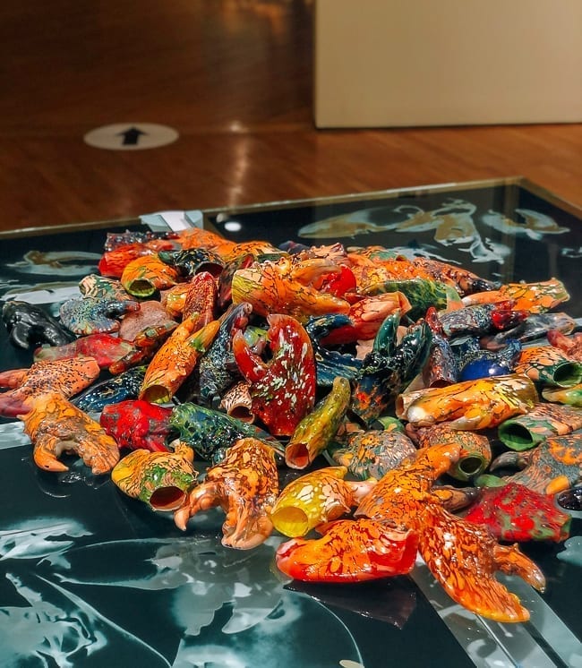 Glass lobster claws at Farnsworth, cwww5.fioekdjsdas.cf
