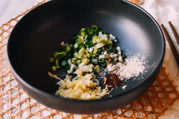 Scallions, garlic, soy sauce, sugar, white pepper, cwww5.fioekdjsdas.cf