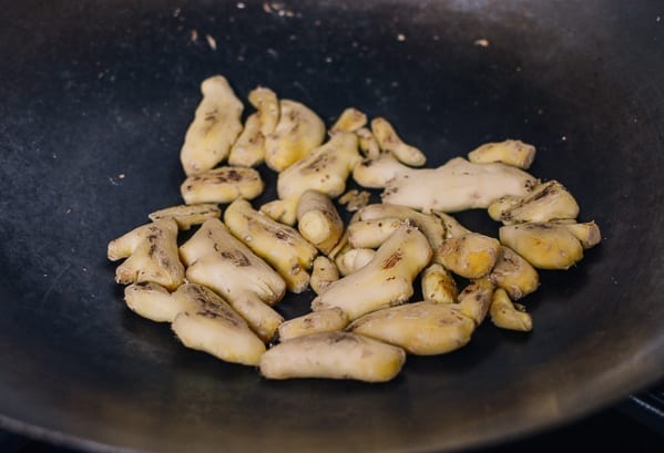 Cooking ginger in wok, cwww5.fioekdjsdas.cf