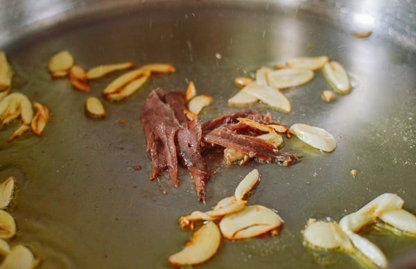 Adding anchovies to garlic, cwww5.fioekdjsdas.cf