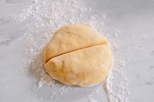 Dividing dough in half, cwww5.fioekdjsdas.cf