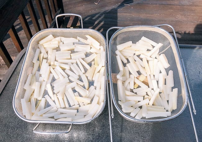 Drying salted daikon radishes in the sun, cwww5.fioekdjsdas.cf