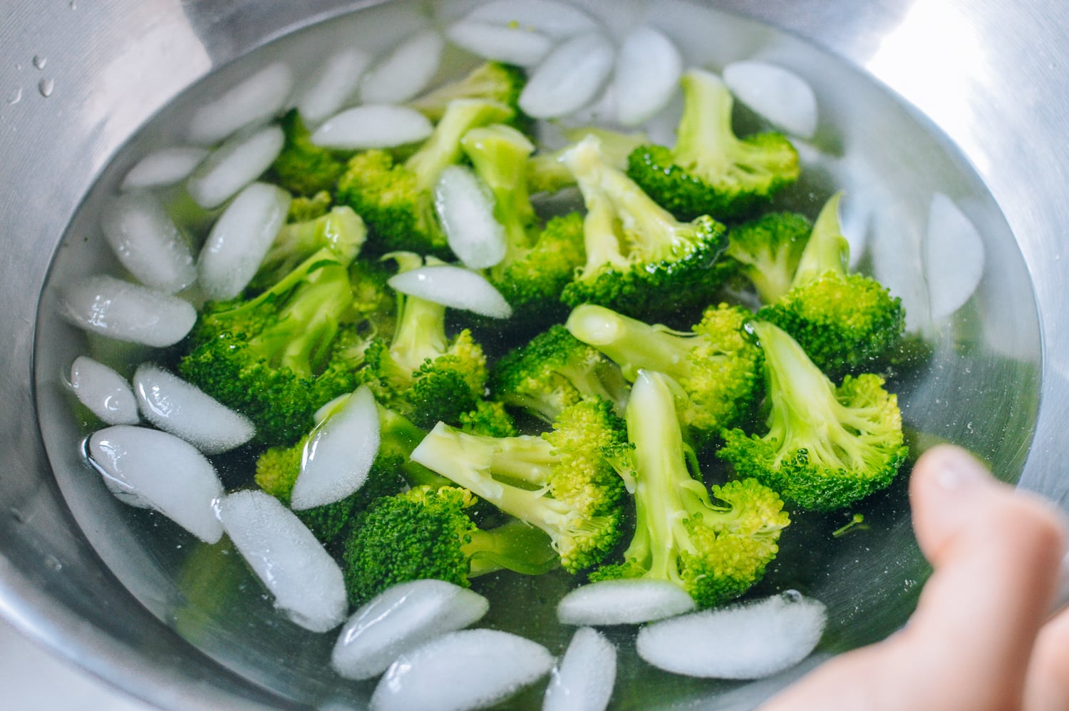 Blanched Broccoli in ice bath, cwww5.fioekdjsdas.cf