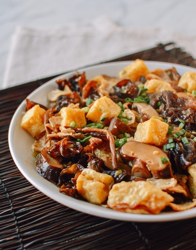Chinese Steamed Seitan & Tofu with Mushrooms and Lily Flowers, cwww5.fioekdjsdas.cf