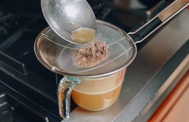 Straining pork stock, cwww5.fioekdjsdas.cf