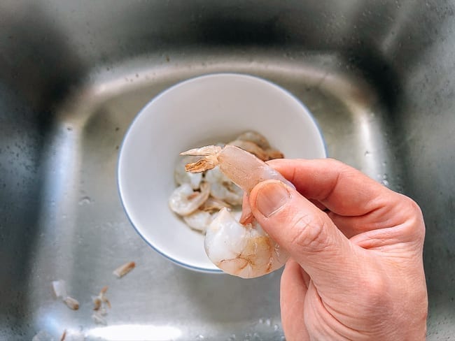 Peeled shrimp with tail meat still intact, cwww5.fioekdjsdas.cf