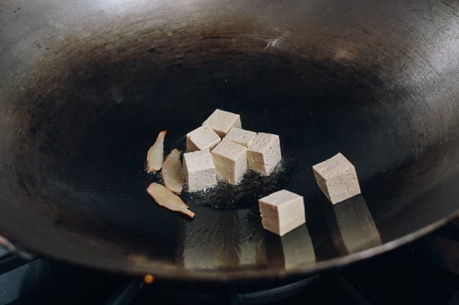 Browning tofu in wok, cwww5.fioekdjsdas.cf