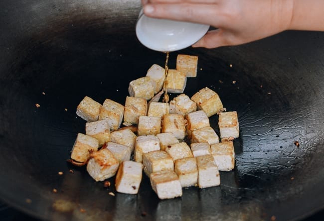 Adding Shaoxing wine to tofu, cwww5.fioekdjsdas.cf