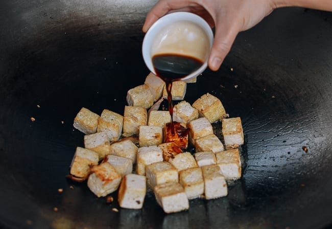Adding Chinese black vinegar to tofu, cwww5.fioekdjsdas.cf