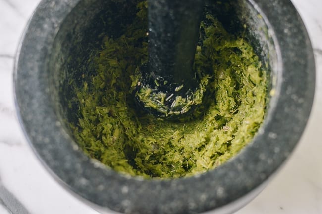 Pounded aromatics in mortar and pestle, cwww5.fioekdjsdas.cf