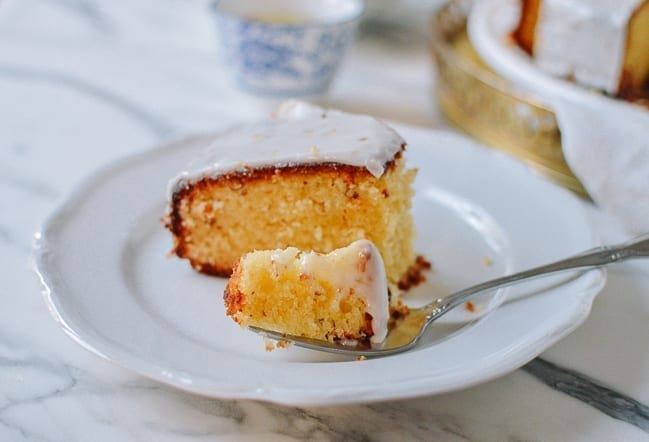 Fork with bite of osmanthus cake, cwww5.fioekdjsdas.cf