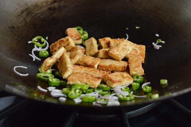 Adding tofu back to wok, cwww5.fioekdjsdas.cf