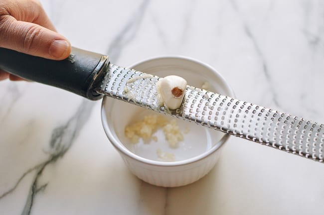 Grating garlic, cwww5.fioekdjsdas.cf
